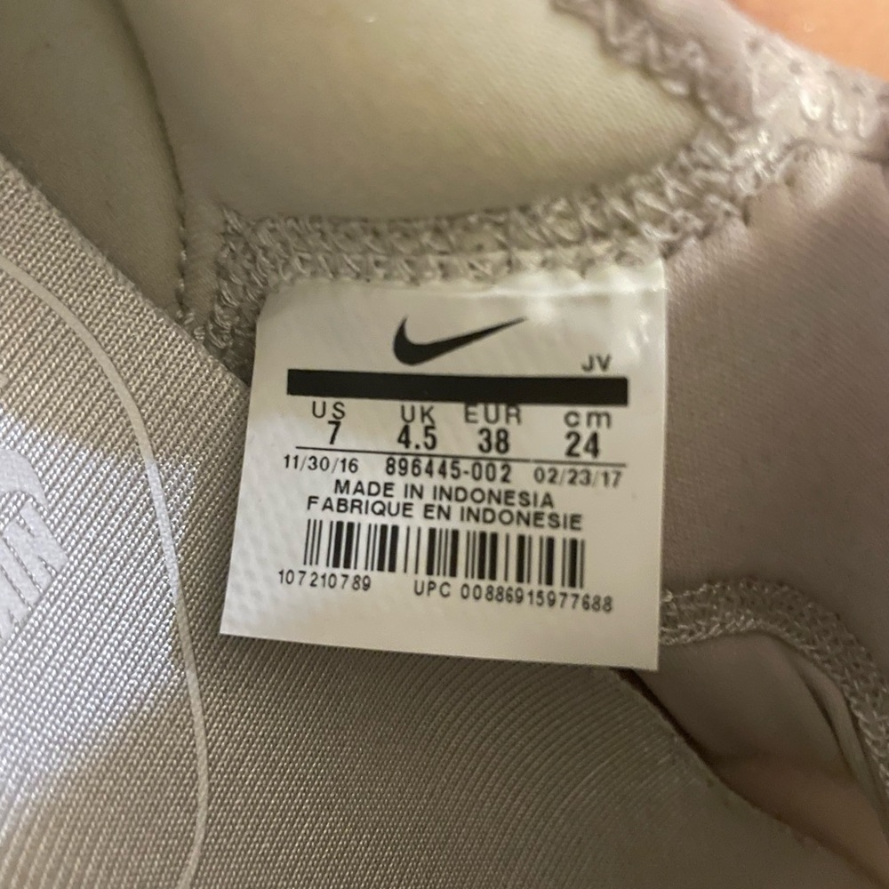 Nike Roshe - image 2